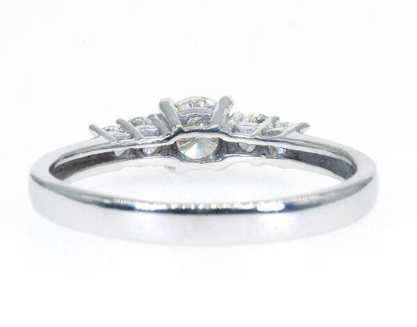 טבעת חמישה יהלומים לאישה