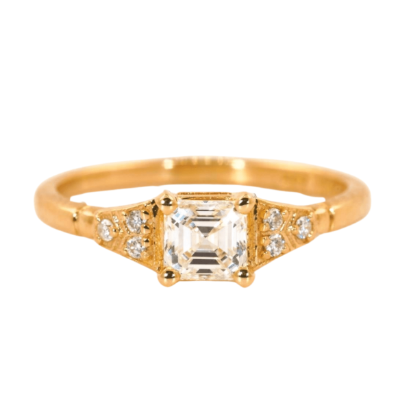טבעת יהלום אשר קאט בעיצוב ייחודי 0.5 קראט