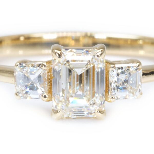 טבעת שלושה יהלומים זהב צהוב