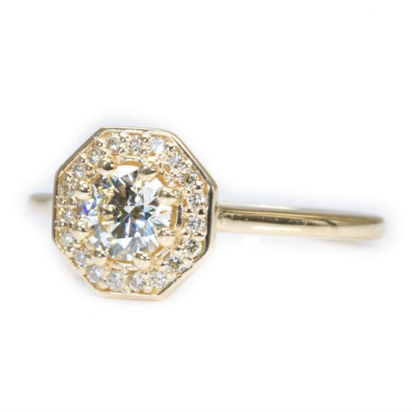 טבעת אירוסין יהלום עגול 1 קראט כולל תעודת GIA