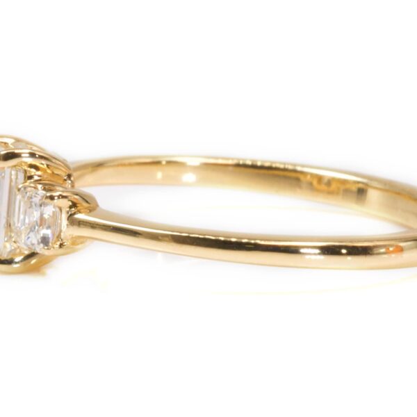 טבעת שלושה יהלומים