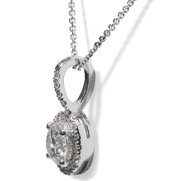 תליון פרח יהלומים