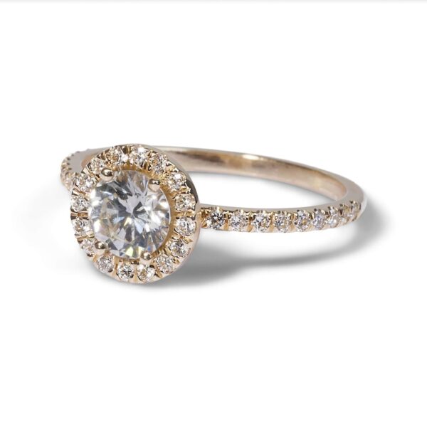 טבעת יהלום במשקל חצי קרט בצורת יהלום עגול