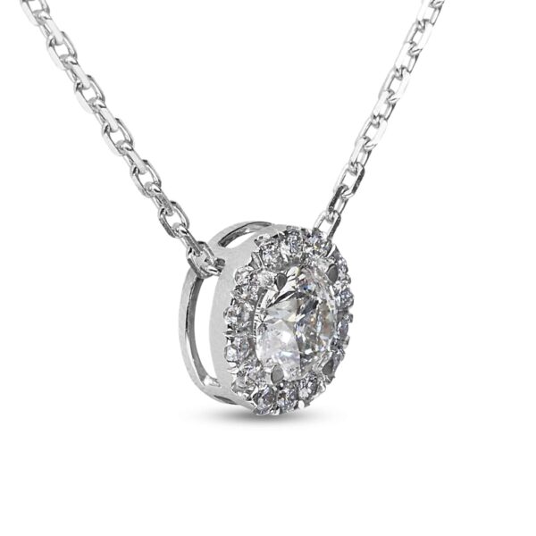 תליון הילה יהלומים קטנים ועדינים בשרשרת מזהב לבן