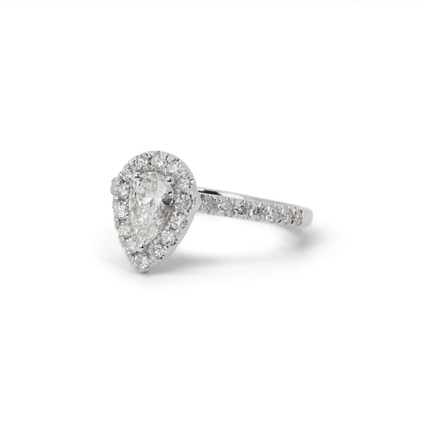 טבעת יהלום במשקל חצי קרט בצורת יהלום טיפה