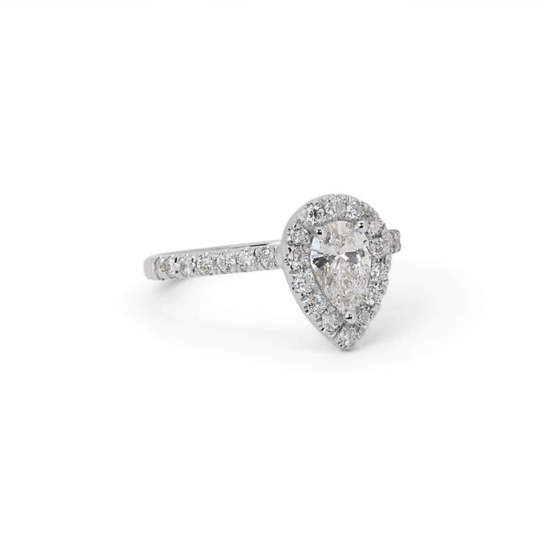 טבעת יהלום במשקל חצי קרט בצורת יהלום טיפה