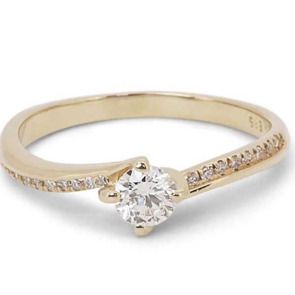 טבעת טוויסט יהלום עגול זהב צהוב עם אבני צד