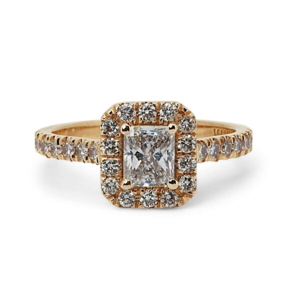 טבעת אירוסין מזהב אדום משובצת יהלום מלבני