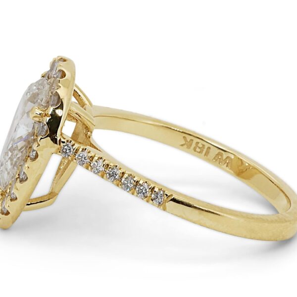 טבעת טיפה מזהב צהוב מעוצבת משובצת יהלום קראט