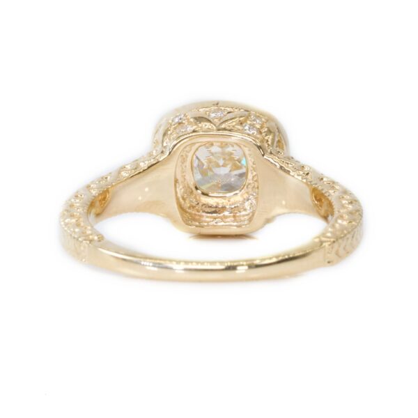 טבעת אירוסין זהב צהוב במשקל 1.01 קראט