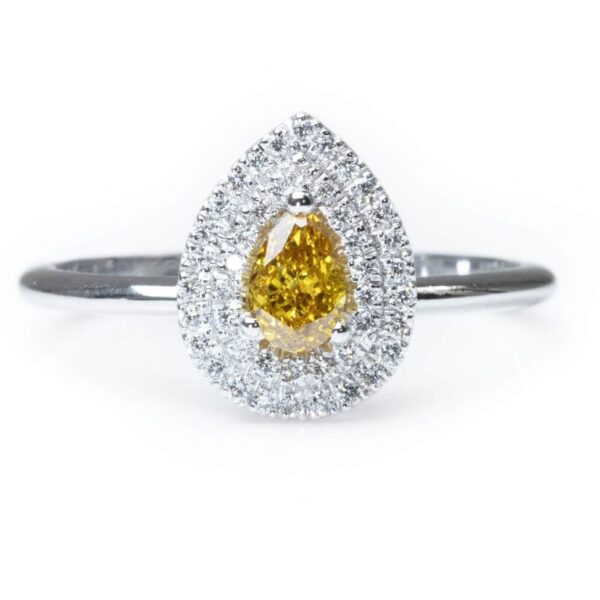 טבעת הילה מעוצבת מזהב לבן יהלום טיפה