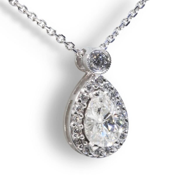 שרשרת מזהב לבן שם תליון יהלום טיפה GIA