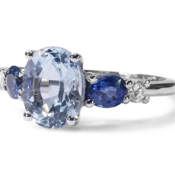 טבעת ספיר אבני הנסיכה