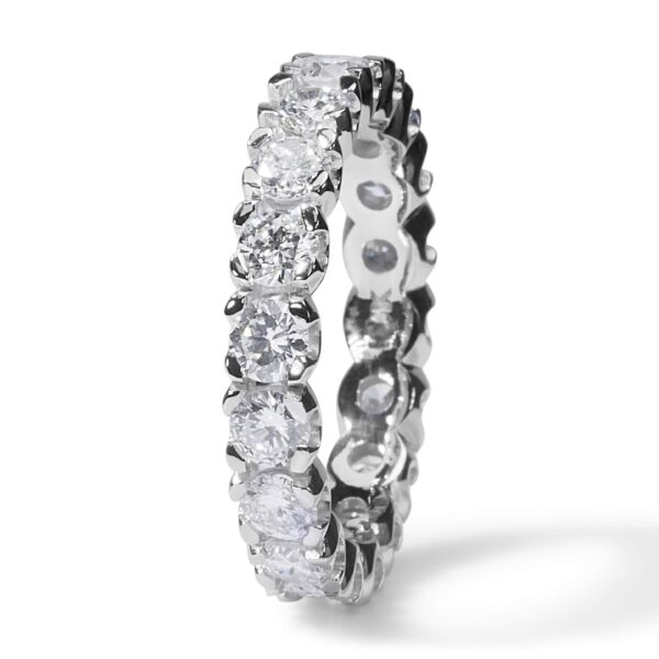 טבעת אירוסין עגולה