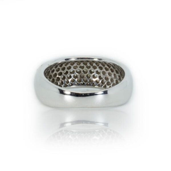 טבעת יהלומים רחבה