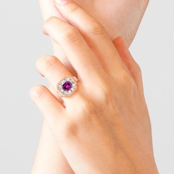 טבעת הילה מרובעת אבן ספיר ורודה