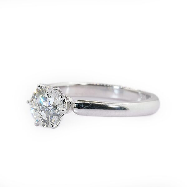 טבעת טיפאני משובצת ביהלום טבעי 3 קראט