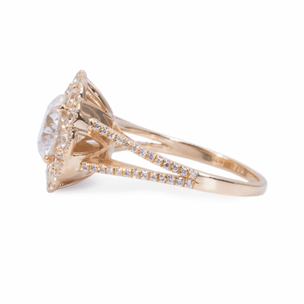 טבעת אירוסן וינטאג' יהלום עגול במשקל של 2 קראט כולל תעודת GIA