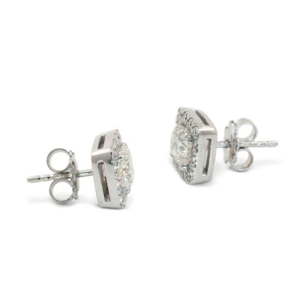 עגילי קושן פאווה זהב לבן צמודים