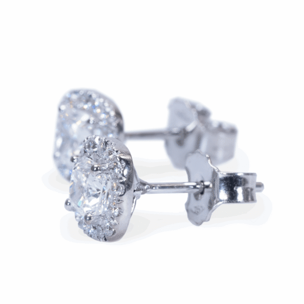 עגילי פאווה צמודים זהב לבן