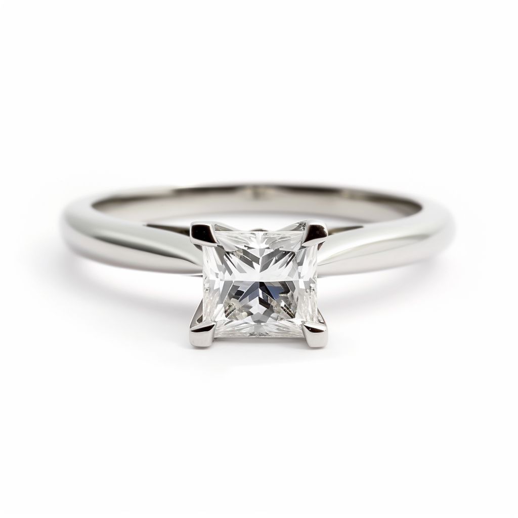 טבעת אירוסין מזהב לבן משובצת יהלום מרובע