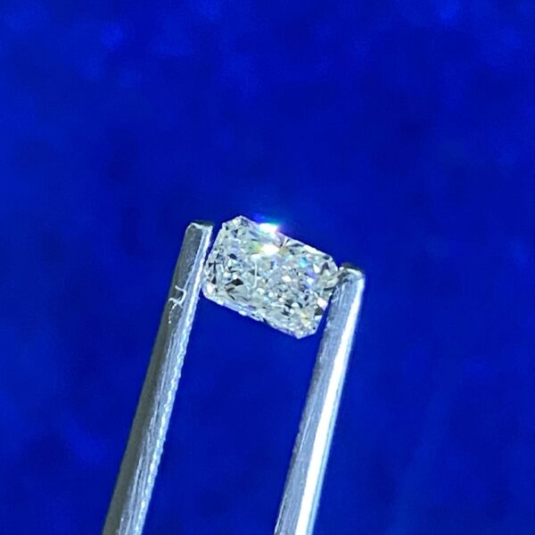 יהלום רדיאנט מעוצב