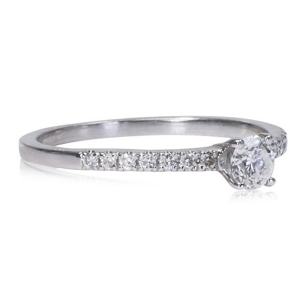 טבעת אירוסין זולה משובצת ביהלומים -דיאנוצ׳ה