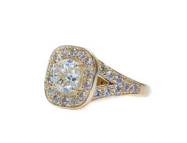טבעת יהלום טבעי עצום בזהב צהוב 18kt -דיאנוצ׳ה