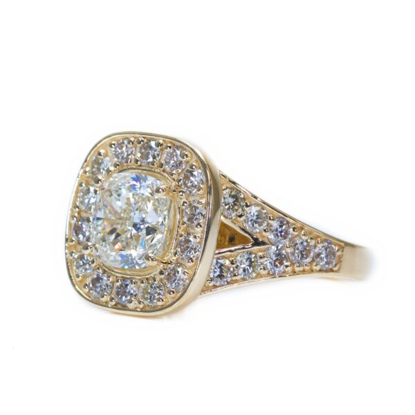 טבעת יהלום טבעי עצום בזהב צהוב 18kt -דיאנוצ׳ה