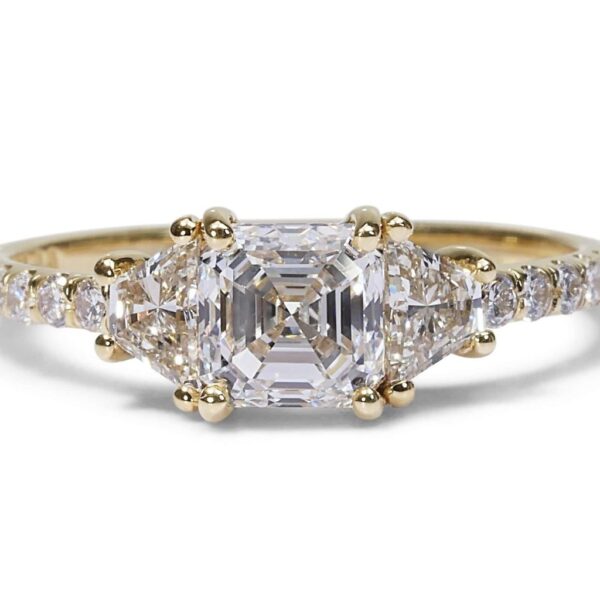 טבעת 3 יהלומים זהב צהוב ליטוש אשר וטרפזים