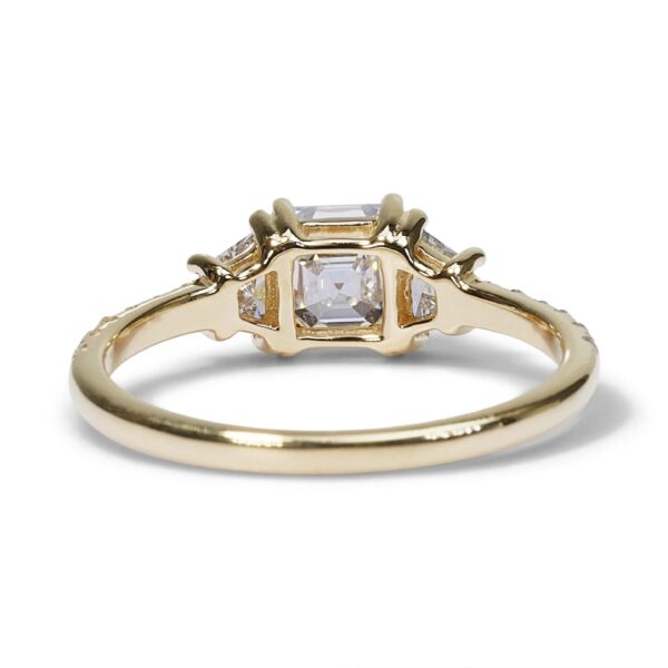 טבעת 3 יהלומים