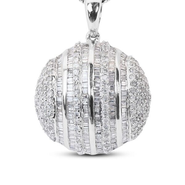 תליון יהלומים מעוצב זהב לבן חצי עיגול