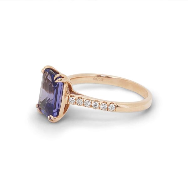 טבעת טנזנייט