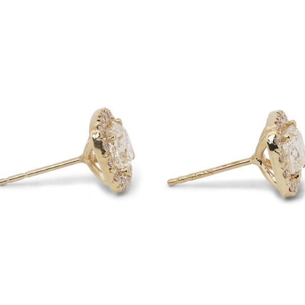 עגילים מרובעים צמודים הילה