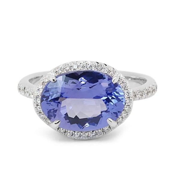 טבעת טנזנייט ויהלומים מזהב לבן ליטוש אובל