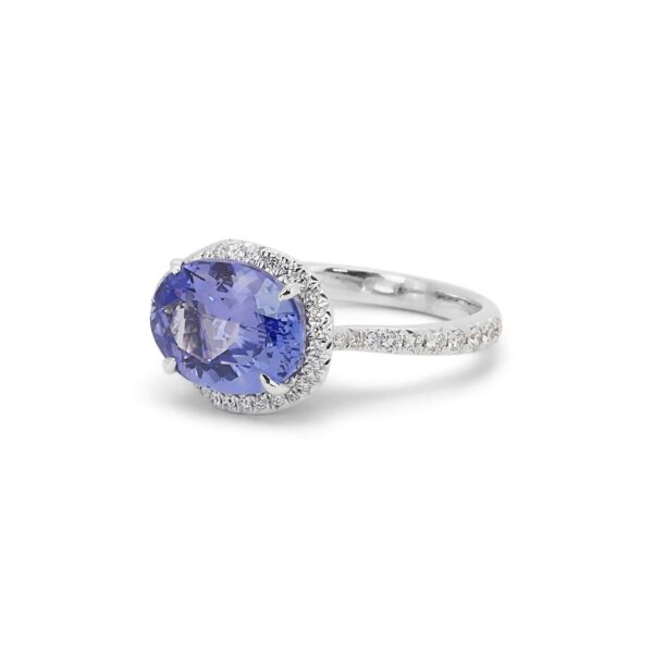 טבעת טנזנייט הילת יהלומים