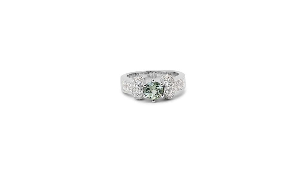 טבעת טורמלין ירוק בשילוב יהלומים זהב לבן
