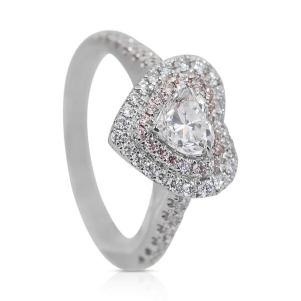 טבעת לב משובצת יהלומים טבעיים