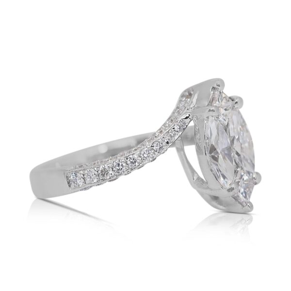 טבעת יהלומי מרקיזה