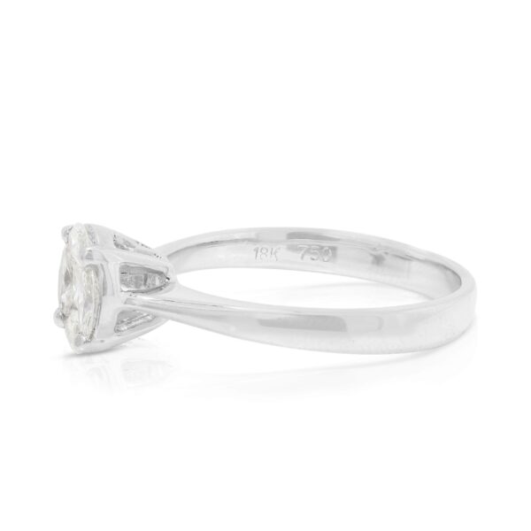 טבעת מרקיזה יהלומים