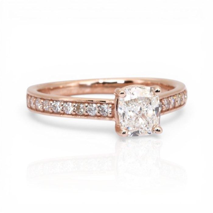 טבעת פאווה מזהב ורוד 18K, מתועדת IGI, במשקל 1.28 קראט – תמונה 4