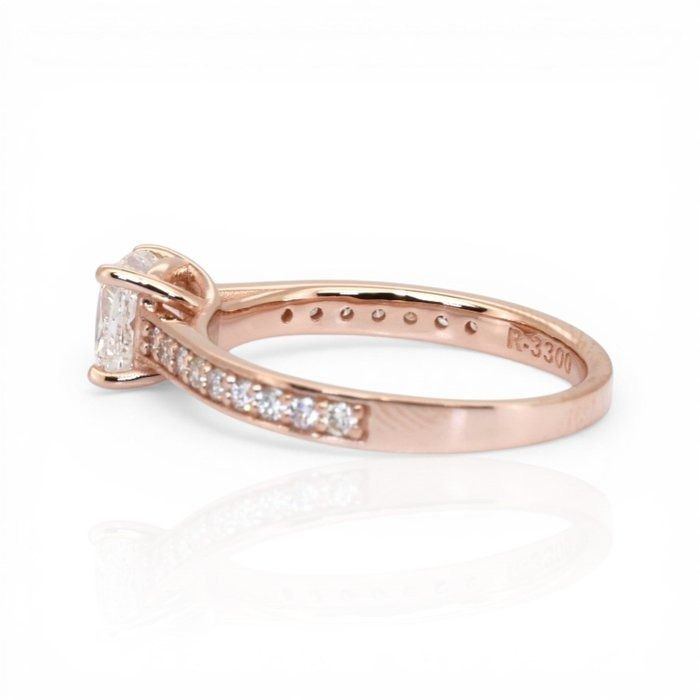 טבעת פאווה מזהב ורוד 18K, מתועדת IGI, במשקל 1.28 קראט – תמונה 6