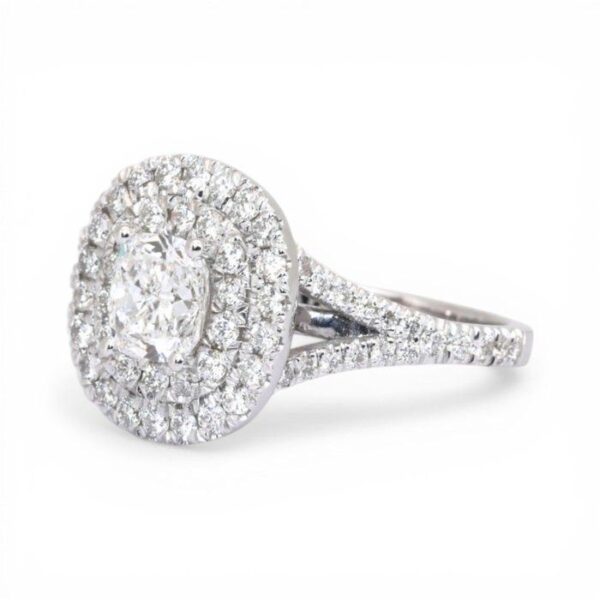 טבעת הילה כפולה מזהב לבן 18K, מתועדת GIA, 1.81 קראט