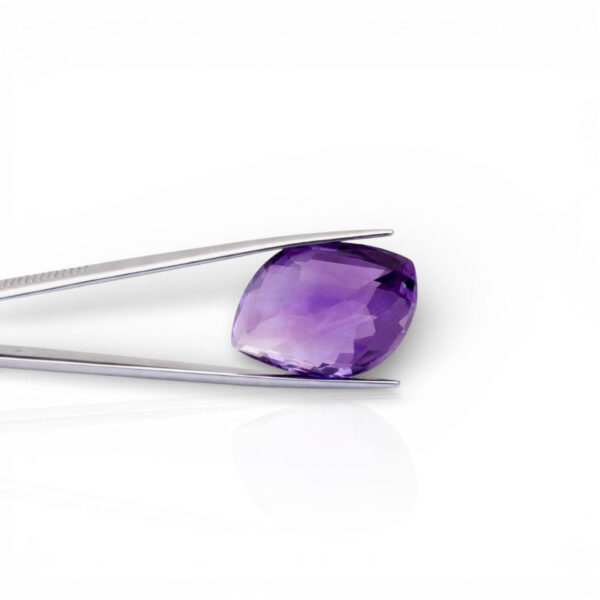 אבן חן אמטיסט סגולה 41.52ct, מתועדת IGI