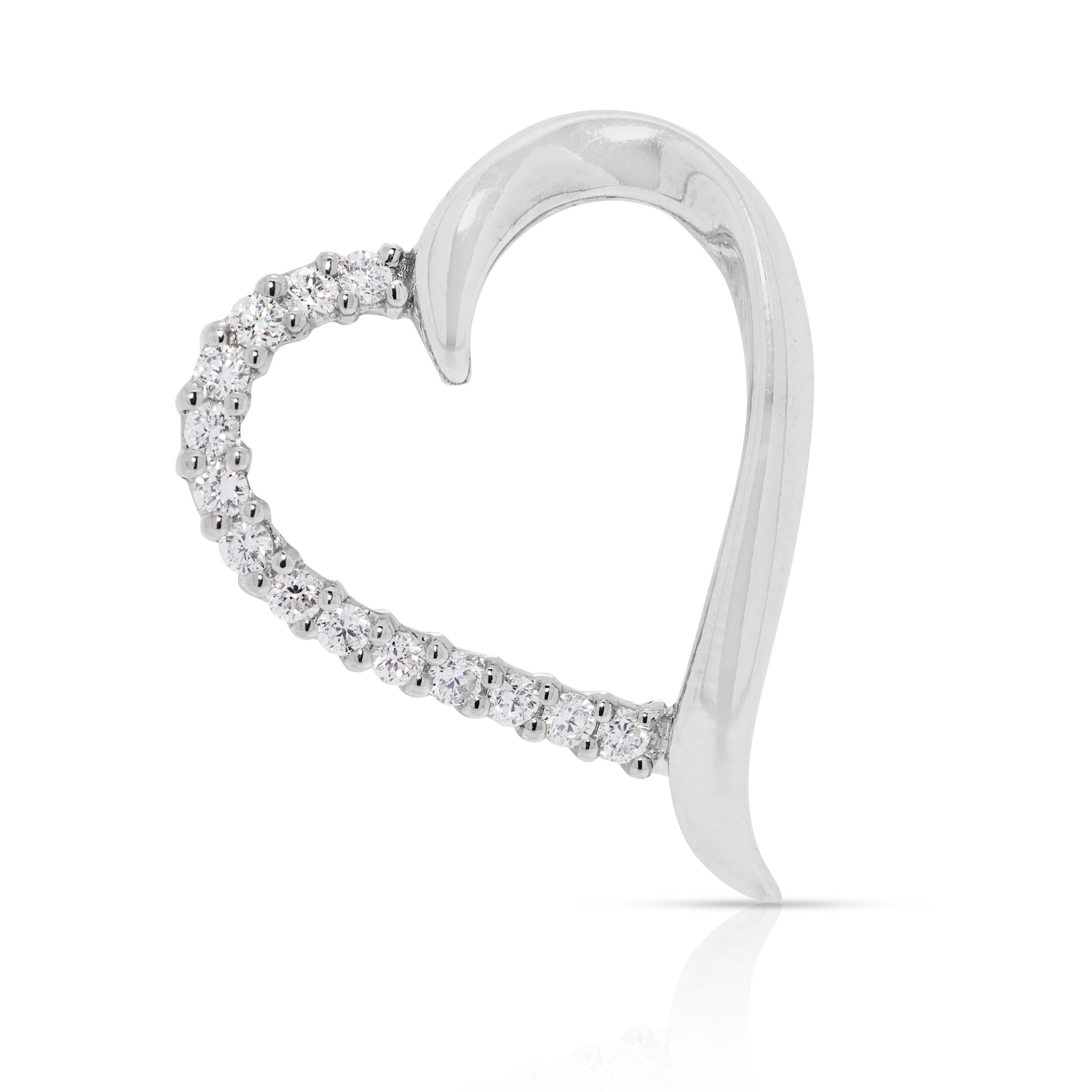 תליון לב רומנטי עם יהלום טבעי 0.28 קראט בזהב לבן 18 קראט (חדש)