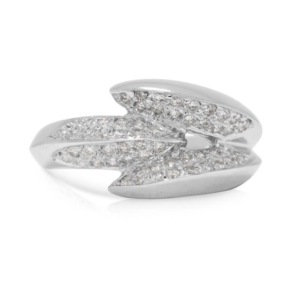 טבעת הצהרה נועזת מיהלום טבעי 0.56 קראט בזהב לבן 18K (חדש)