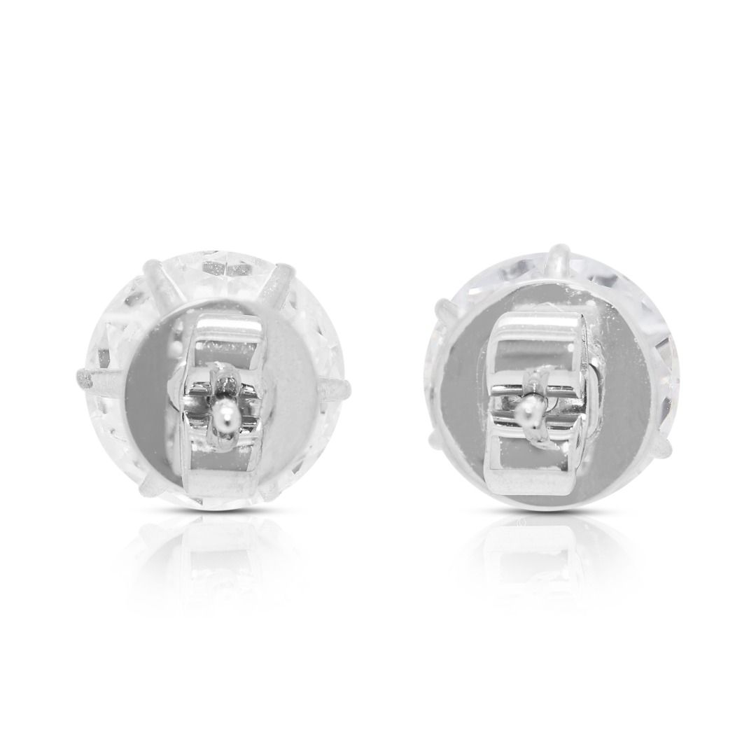 עגילים צמודים סוליטר יהלום טבעי 6.02 קראט עוצרי נשימה בזהב לבן 18 קראט - מתועדת GIA – תמונה 7