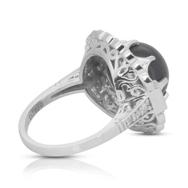 טבעת קוקטייל מהפנטת עם ספיר 14.00 קראט ויהלומים בזהב לבן 18 קראט - מתועדת GIA