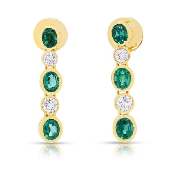 עגילים תלויים אלגנטיים בעלי תנועה, משובצים באזמרגד טבעי 0.78ct ויהלומים, בזהב צהוב 18K