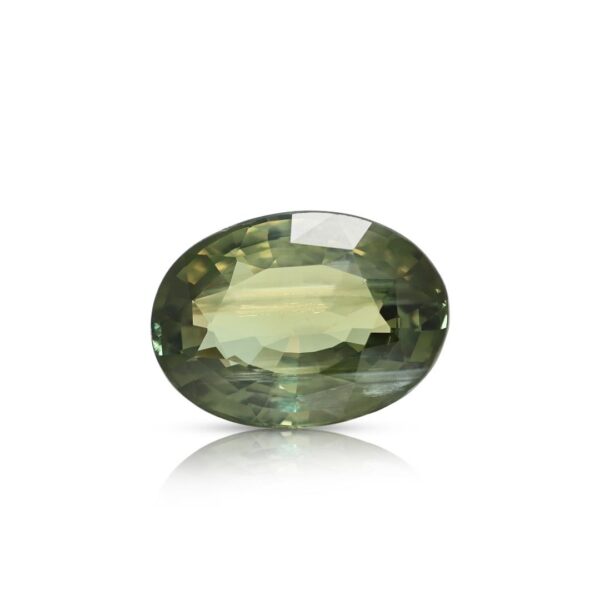 אלכסנדריט אדיר 6.97ct GIA מתועדת משנה-צבע, בחיתוך בריליאנט אובלי משופר